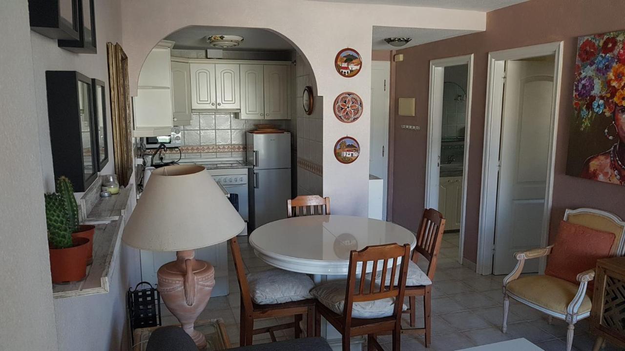 Private Apartment With Roof Terrace Arona  Kültér fotó